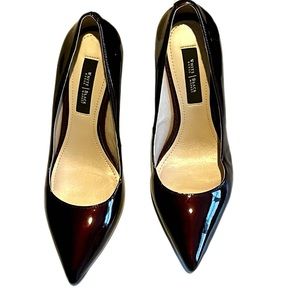 White House Black Market size 7 high heel in a maroon color